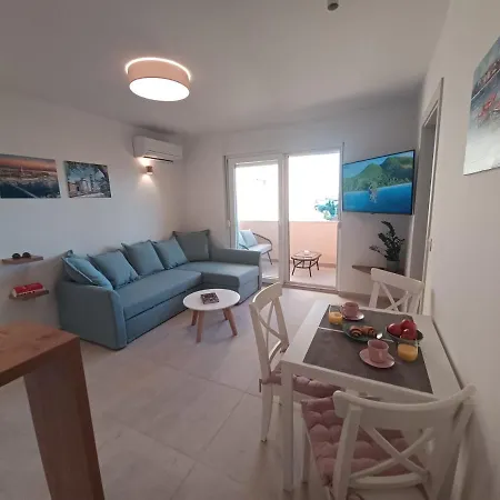 Appartamento Mare - Lovely Flat Few Steps Away From The Main Bus Station And Old Town *