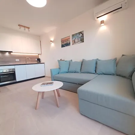 Appartamento Mare - Lovely Flat Few Steps Away From The Main Bus Station And Old Town