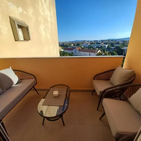 Appartamento Mare - Lovely Flat Few Steps Away From The Main Bus Station And Old Town *