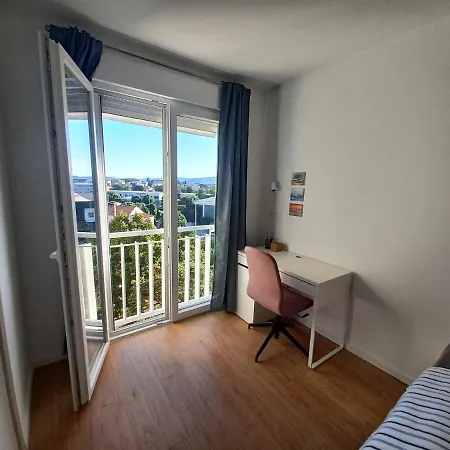 Mare - Lovely Flat Few Steps Away From The Main Bus Station And Old Town * זאדאר