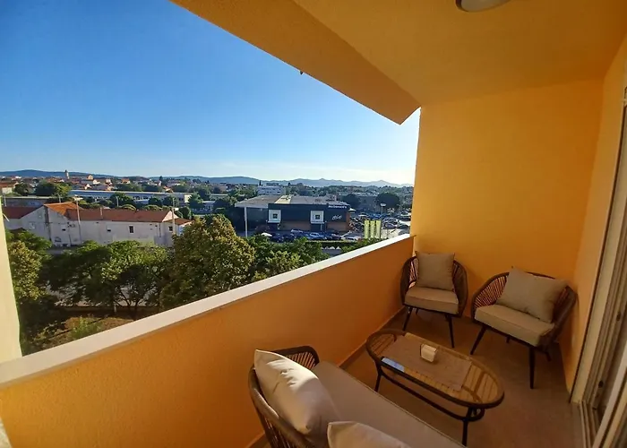 Mare - Lovely Flat Few Steps Away From The Main Bus Station And Old Town *