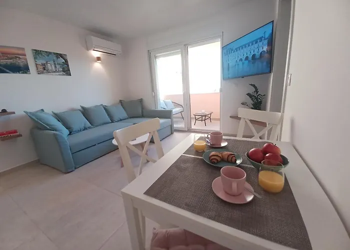 Mare - Lovely Flat Few Steps Away From The Main Bus Station And Old Town