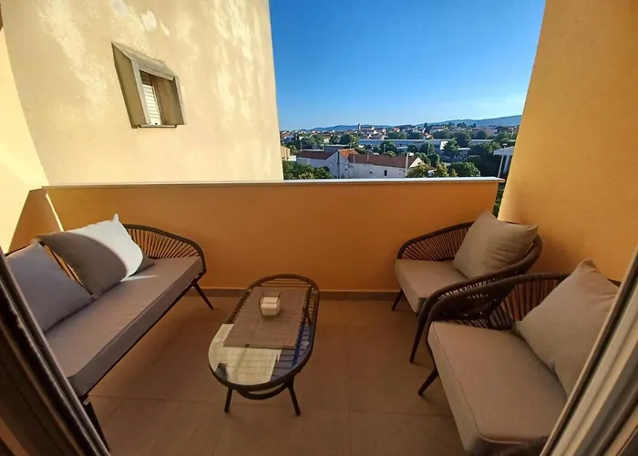 Apartamento Mare - Lovely Flat Few Steps Away From The Main Bus Station And Old Town *