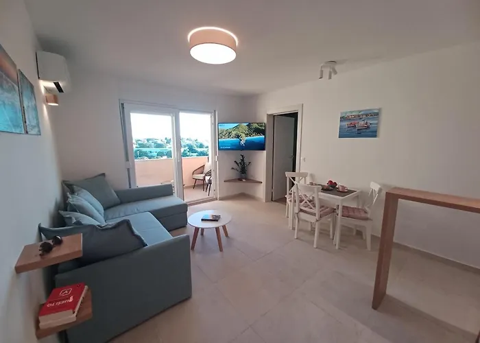 Mare - Lovely Flat Few Steps Away From The Main Bus Station And Old Town *